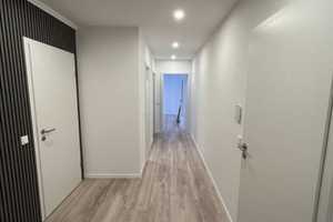 Helle 2,5-Zimmer-Dachgeschosswohnung in Oberhausen Altstaden– 72 m², sofort bezugsfrei – Bebelstraße 00, 46049 Oberhausen – Vorschaubild 1