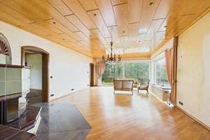 EXKLUSIVE AUSSICHTSLAGE: ZWEIFAMILIENHAUS MIT WEITBLICK, PARKGRUNDSTÜCK & AUSBAURESERVE! – Die vollständige Adresse der Immobilie erhältst du vom Anbieter., 76532 Balg, Baden-Baden – Vorschaubild 1