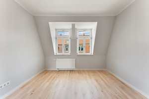 Property thumbnail 13