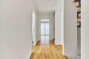 Exklusives Familienhaus mit Pool und Wintergarten in Mainz – Die vollständige Adresse der Immobilie erhältst du vom Anbieter., 55127 Lerchenberg, Mainz – Vorschaubild 8
