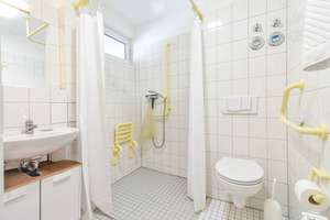 Attraktive Kapitalanlage im Lindenhof – Barrierefreie Seniorenwohnung mit Terrasse – 42651 Solingen-Mitte, Solingen – Vorschaubild 2