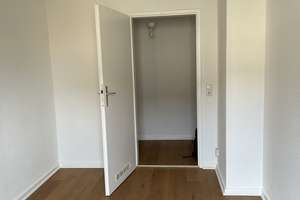 Renovierte, helle Wohnung mit Blick ins Grüne – Grüner Waldweg 51, 34121 Bad Wilhelmshöhe, Kassel – Vorschaubild 12