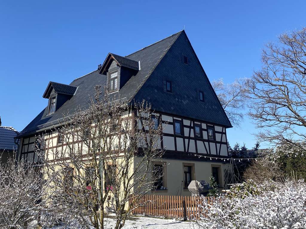 Immobilie in Claußnitz - Familientraum - DHH mit Gartenanteil in Claußnitz OT Diethendorf - Bild 1