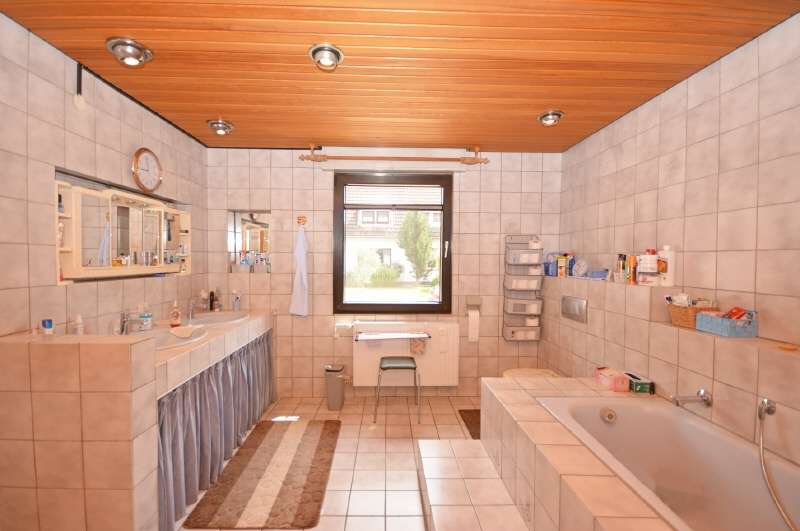 Immobilie in Hürth - Doppelhaushälfte mit viel Potenzial in Hürth-Berrenrath - Bild 6