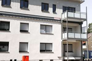 Ankommen und wohlfühlen: Stilvolle Dachwohnung mit Charme für Paare, Familien und Pendler