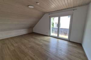 Wunderschöne DG Wohnung mit Blick über Stuttgart – Die vollständige Adresse der Immobilie erhältst du vom Anbieter., 70191 Mönchhalde, Stuttgart – Vorschaubild 3