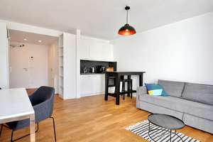 Modernes, sonniges Studio in Charlottenburger Bestlage