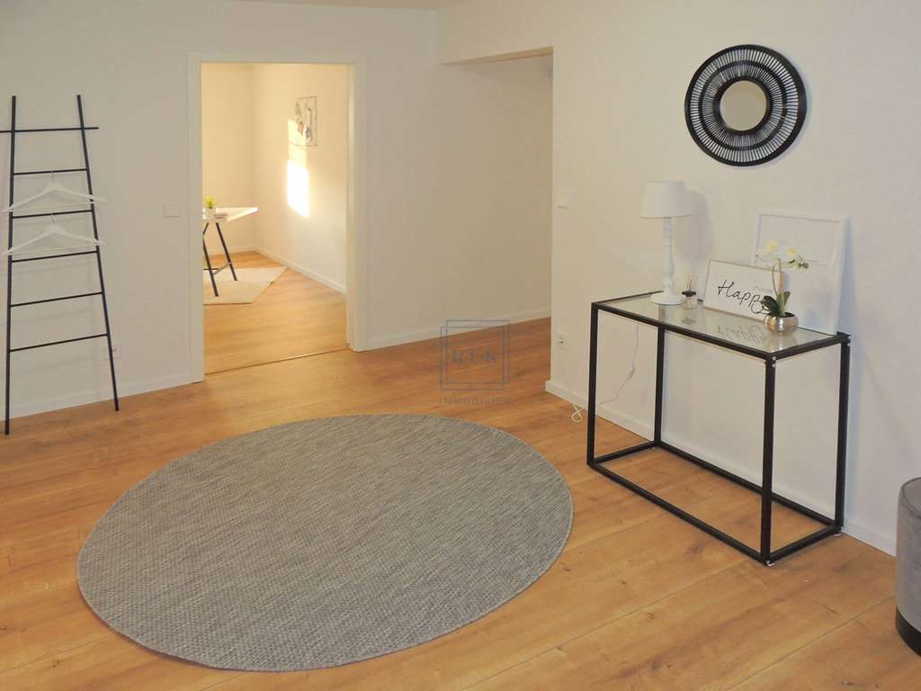 Immobilie in Oberboihingen - "Großzügig wohnen auf einer Ebene - 5,5-Zi.-OG-ETW mit 135 m² in Oberboihingen" - Bild 2