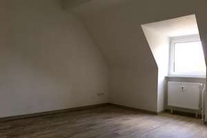 *** Gemütliche, DG-Wohnung in Schlossparknähe *** – Goosestr. 9, 45355 Borbeck-Mitte, Essen – Vorschaubild 7