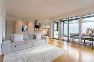 Erdgeschosswohnung
in Bestlage Kirchrode stilvoll, modern und lichtdurchflutet – 30559 Kirchrode, Hannover – Vorschaubild 2
