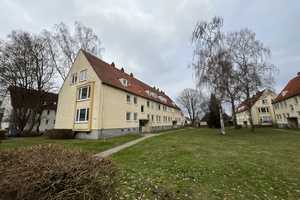 Kleine Wohnung im Dachgeschoss – Bülowstr. 53, 23566 Lübeck – Vorschaubild 1