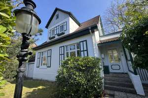 Seltene Gelegenheit in Marienthal: Grundstück mit Einfamilienhaus in Parknähe
