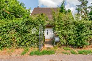 Grünes Refugium mit Wohnkomfort – gepflegtes Haus mit Terrasse und Garage in gefragter Lage – Die vollständige Adresse der Immobilie erhältst du vom Anbieter., 12524 Altglienicke, Berlin – Vorschaubild 3
