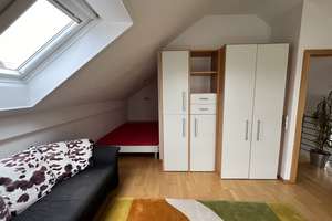 Möbliertes Reiheneckhaus mit großer Terrasse in Sindelfingen Ortsrandlage, Nähe S60 – Krotenäckerweg 45/5, 71069 Sindelfingen – Vorschaubild 11