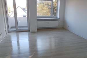 1-Zimmer mit Balkon direkt an der MHH! – Heidjerhof 9, 30625 Kleefeld, Hannover – Vorschaubild 1
