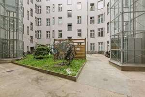 Modernisierte Altbauwohnung mit Aufzug – bezugsfrei in begehrter Friedrichshainer Lage – Die vollständige Adresse der Immobilie erhältst du vom Anbieter., 10245 Friedrichshain, Berlin – Vorschaubild 12