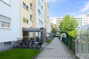 Kapitalanlage - Attraktive 2-Zimmer-Wohnung in ruhiger Wohnung des Münchner Südens – Die vollständige Adresse der Immobilie erhältst du vom Anbieter., 81477 Solln, München – Vorschaubild 1