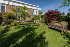RESERVIERT // Entspanntes Wohnen zwischen Stadt und Küste // Modernes Reihenhaus in Langen-Geestland – Cuxhaven (Kreis) – Vorschaubild 30