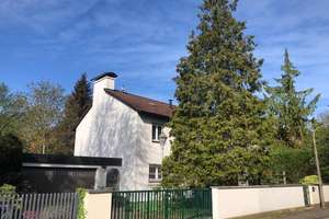 Schönes Einfamilienhaus auf großem Grundstück in Bestlage – Fliederweg 12, 90480 Schmausenbuckstraße, Nürnberg – Vorschaubild 2