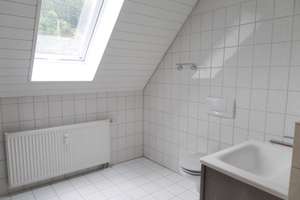 Traumhafte Maisonette-Wohnung mit besten Aussichten, 3,5 Zimmer, neuwertige EBK und Tiefgarage  – Die vollständige Adresse der Immobilie erhältst du vom Anbieter., 79688 Hausen im Wiesental – Vorschaubild 6