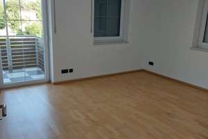 Schöne 4-Zimmer-Doppelhaushälfte mit gehobener Innenausstattung und EBK in Reichstorf – Reichstorf 100, 94428 Eichendorf – Vorschaubild 10