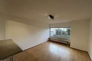 Erstbezug nach Modernisierung: Exklusiv möbliertes 1-Zimmer-Apartment (Befristet: max. 7 Monate) – Rethelstraße XX, 40237 Düsseltal, Düsseldorf – Vorschaubild 3