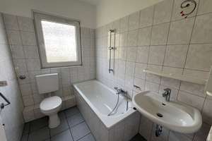 Freundliche 3 Zi.-Whng. mit Balkon - weisses Wannenbad - Duisburg Rheinhausen – Lortzingstraße 12, 47226 Rheinhausen-Mitte, Duisburg – Vorschaubild 2