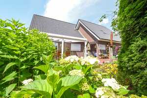 *** Traumhafter Garten mit Traumhaus ***
Eltern und Kinder werden dieses Haus lieben – Leer (Kreis) – Vorschaubild 91