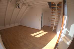 Lichtdurchflutete Maisonettewohnung mit Dachterrasse, Balkon und TG-Stellp/Ringsee Nähe Hauptbahnhof – Martin-Hemm-Straße 23B, 85053 Südost, Ingolstadt – Vorschaubild 3