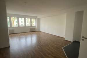Sofort verfügbar! 1-Zimmer-Wohnung mit Laminatboden in Düsseldorf Bilk – 40223 Bilk, Düsseldorf – Vorschaubild 3