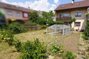 Reihenendhaus mit viel Platz für Ihre Familie oder als 2-FH oder als Mehrgenerationenhaus – Reutlingen (Kreis) – Vorschaubild 1