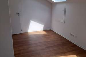 5 1/2 Zimmer Dachgeschosswohnung mit großzügiger Loggia - PROVISIONSFREI - – Dieselstr. 28-30, 70469 Feuerbach-Ost, Stuttgart – Vorschaubild 16