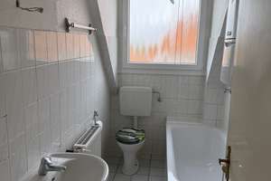 Dortmund-Aplerbeck , Schöne 3 1/2 Zimmer Dachgeschosswohnung – Die vollständige Adresse der Immobilie erhältst du vom Anbieter., 44287 Berghofen, Dortmund – Vorschaubild 3