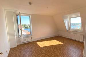 Sonnige Dachgeschosswohnung mit Blick auf den Nordostsee-Kanal – Auberg 60, 24106 Wik, Kiel – Vorschaubild 5