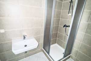 Property thumbnail 11