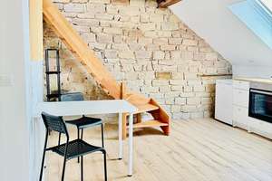 Nachmieter für eine helle, möblierte 2-Zimmer-Maisonette in St. Johann – 5 Min. zur Innenstadt – Rosenstraße 8, 66111 St. Johann, Saarbrücken – Vorschaubild 1
