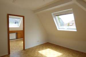 Zentrumsnah ! 
Erfreuen Sie sich an dieser attraktiven Stadtvilla mit großem Garten! – Die vollständige Adresse der Immobilie erhältst du vom Anbieter., 42929 Wermelskirchen – Vorschaubild 20