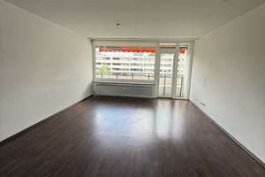 Sonnige 3-Zimmer-Wohnung mit Balkon in Köln-Weiden – Die vollständige Adresse der Immobilie erhältst du vom Anbieter., 50858 Weiden, Köln – Vorschaubild 3