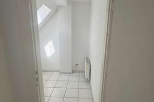 helle 2,5 Zimmer WOhnung im DG – Die vollständige Adresse der Immobilie erhältst du vom Anbieter., 47798 Stadtmitte, Krefeld – Vorschaubild 9