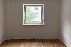 Frisch renovierte 2,5-Zimmer-Wohnung mit neuer Einbauküche und elegantem Parkettboden – Schäufeleinstr. 35, 80687 Friedenheim, München – Vorschaubild 10