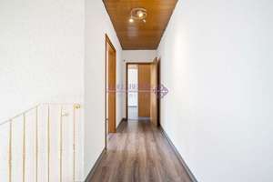 Großzügiges Dreifamilienhaus mit 2 vermieteten Einheiten und sofort bezugsfreier Maisonette-Wohnung! – Einhauser Straße 29, 93138 Lappersdorf – Vorschaubild 28