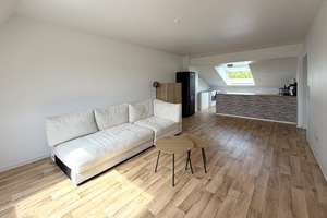 Gemütliche 2-Zimmer-Dachgeschosswohnung in Habenhausen – Ohser Straße 2, 28279 Habenhausen, Bremen – Vorschaubild 2