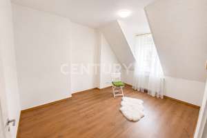 Voll vermietetes 3-Parteien-Haus mit 96 m² Lagerfläche – ruhige Hoflage in Wiesbaden – Die vollständige Adresse der Immobilie erhältst du vom Anbieter., 65185 Mitte, Wiesbaden – Vorschaubild 6