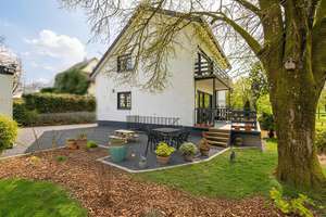 MANNELLA *Modernisiertes Einfamilienhaus mit kleinem Gästehaus* Photovoltaik und herrlichem Weitblic – Die vollständige Adresse der Immobilie erhältst du vom Anbieter., 53819 Neunkirchen-Seelscheid – Vorschaubild 46