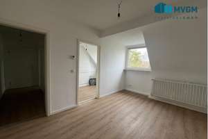 Gemütliche Dachgeschosswohnung mit 2 Zimmern und Dusche! – Johannes-Brokamp-Str.  24, 45355 Bergeborbeck, Essen – Vorschaubild 3