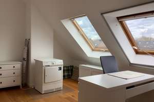 Attraktive Maisonette-Wohnung mit Galerie, Balkon & TG-Stellplatz – Die vollständige Adresse der Immobilie erhältst du vom Anbieter., 50737 Weidenpesch, Köln – Vorschaubild 13