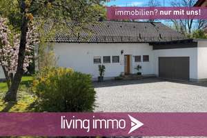 "Ihr Wohlfühlhaus mit Aussicht: Vielseitiges Einfamilienhaus mit Dach-Ausbaupotential" – Die vollständige Adresse der Immobilie erhältst du vom Anbieter., 94127 Neuburg am Inn – Vorschaubild 1