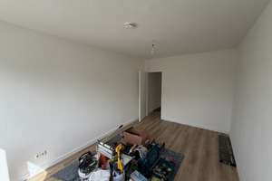 Modernisierte Dachgeschosswohnung mit Balkon & Blick ins Grüne – Mecklenburger Straße 57, 23568 Schlutup, Lübeck – Vorschaubild 7