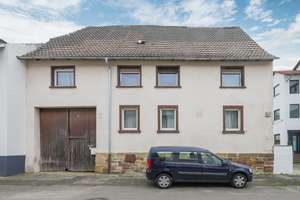 Einfamilienhaus mit großem Garten in ruhiger Lage von Dettenheim – Die vollständige Adresse der Immobilie erhältst du vom Anbieter., 76706 Dettenheim – Vorschaubild 2