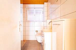 Großzügiges Mehrgenerationenhaus in sonniger Lage von Oberprechtal – Die vollständige Adresse der Immobilie erhältst du vom Anbieter., 79215 Elzach – Vorschaubild 8